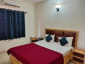 Saldhana Kyle gardens