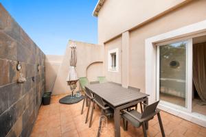 La Capte idyllique- Hyères Plage T3 CLIM WIFI BY HC