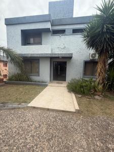 Espectacular Casa en Barrio Privado con pileta gran parque y vista panorámica