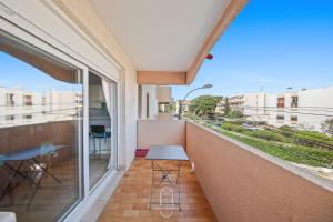 Hyères Proche Centre - Appartement 1 chambre Clim Pk WIFI BY HC