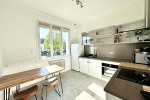 Maisons de vacances Spacieuse maison renovee avec gout - Tout a pied : photos des chambres
