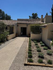 Hotels La Cle des Champs, Boutique hotel & Spa - Le Mas de Garrigon : photos des chambres