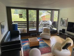 Central Cozy Family friendly Stylish Apartment I View to Jungfrau & Männlichen I Wengen