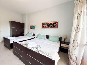 Afordable apartments with free Parking