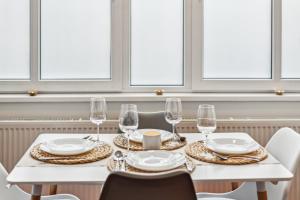 Believe Inn - Spremberg 4 Personen, Küche, Smart TV, Parkplatz