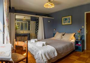 Sejours chez l'habitant Lacoume Saint Jacques : Chambre Deluxe (2 Adultes + 1 Enfant)