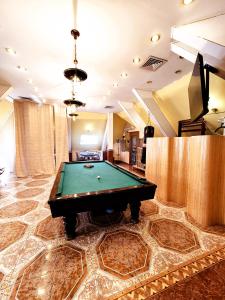 Central Skylight Suites - The Breakroom