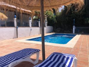 Villa vistas al lago with private pool