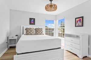 *Sun Palm Paradise* | Sleeps 14 | Near Disney!