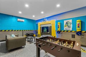 *Sun Palm Paradise* | Sleeps 14 | Near Disney!
