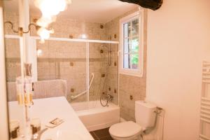B&B / Chambres d'hotes Chambres d-hotes Le Clos des Chaumes, proche Honfleur : photos des chambres