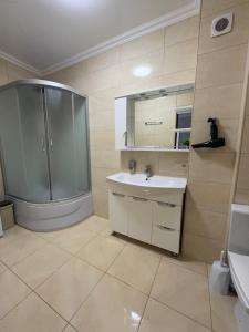 Затишні апартаменти TWO