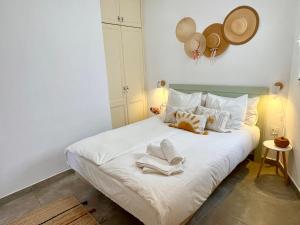 Weybeach2 -shared terrace,plaza view,sea frontline