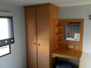 Promenade Resort 6 Berth Access to the beach