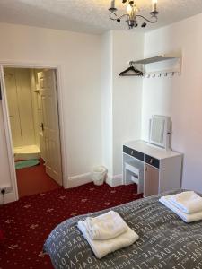 Marston town centre villa