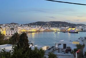 Arodou Studio and Apartment