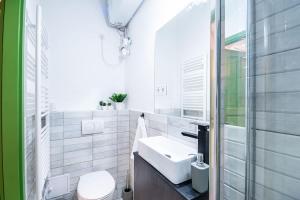 Very Central - Calm Studio - Modern Design