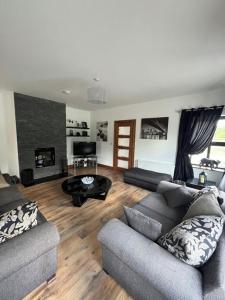 Fabulous 4 Bedroom House, Gateway to Connemara