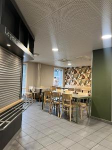 Hotels B&B HOTEL Paris Romainville Noisy-le-Sec : photos des chambres