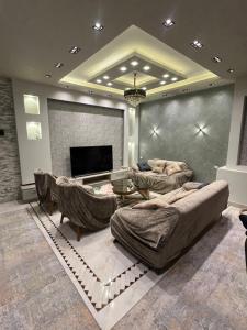 A room in Comfy and spacious two bedrooms apartment - 5 mins drive from bus station