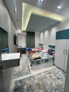 A room in Comfy and spacious two bedrooms apartment - 5 mins drive from bus station