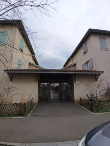Duplex en maison, Terrasse, Garage, au calme