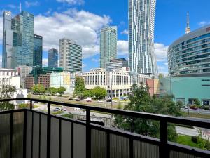 Złota 61 Skyline View - Jesień z Widokiem na Miasto