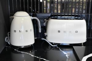 ZALS- Nine Palms -Luxury Two Bed