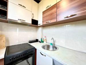 City Center Apartment with Private Parking