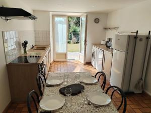 Maisons de vacances Gite 4 pers proche Sarlat : photos des chambres