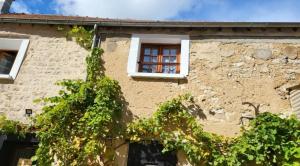 Hotels A La Vielle Halle : photos des chambres