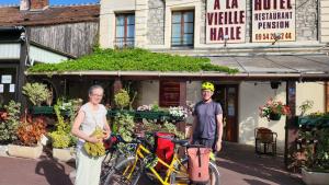 Hotels A La Vielle Halle : photos des chambres