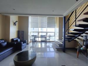 Ultima Fine Loft | Panorama View | Netflix 4k