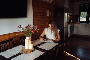 Domki na Kaszubach - Chabry i Rumianki - Roztoka, Przywidz - Basen Sauna Jacuzzi KASZUBY