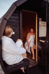 Domki na Kaszubach - Chabry i Rumianki - Roztoka, Przywidz - Basen Sauna Jacuzzi KASZUBY
