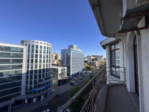 Hermes Apartment Center