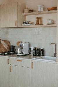 Off-grid Beachfront Cabin on Kangaroo Island