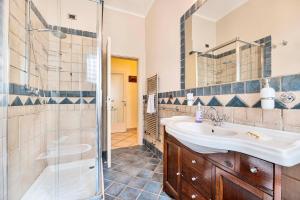 GOLDEN LUXE - 3 camere a 100 passi dal mare