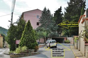 Studio classé 2 étoiles à 5 minutes du centre ville et 10 des Thermes