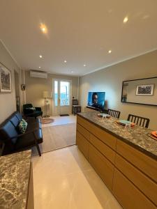 Cozy apartment with sea view Monaco