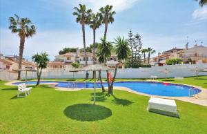 Chalet adosado en RIOMAR-3, urbanización residencial privada