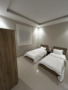 غرفتين وصالة حي الملقا