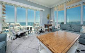 Phoenix Gulf Towers 1104 condo