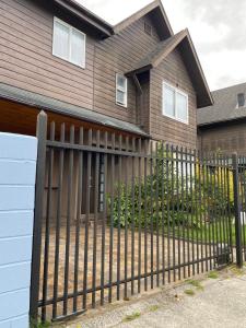 Habitación Doble con Baño Exclusivo, Entorno Tranquilo y Servicios Cercanos