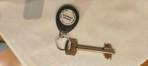 Suit Home Аpartment - free street parking & Self Check - in, two bedrooms