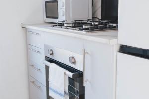 Stylish 3BR Stay by Hampden No 161 with Free Parking