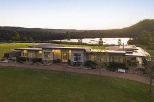 Lake David Luxury Lakehouse