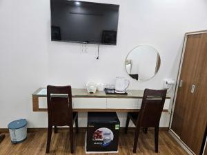 Hoàng Gia Hotel Royal