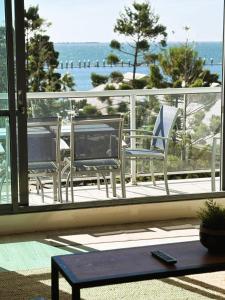 THE WATERFRONT APARTMENTS Family Executive Apartment with Bay Views located on the Geelong Waterfront - 2407