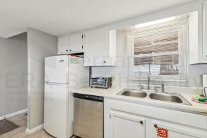 Atlantis Oceanview Condo